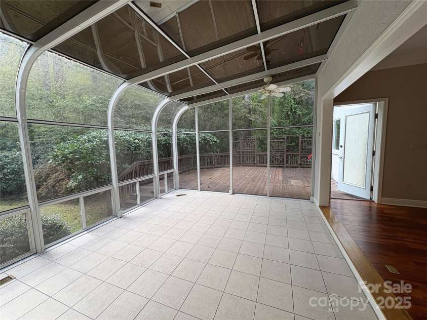 27 Mountain Lake Drive, Hendersonville, NC 28739.  MLS# CAR4295257, YatesRealty ID 794. 