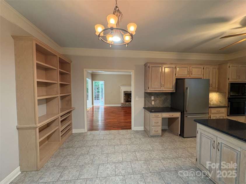 27 Mountain Lake Drive, Hendersonville, NC 28739.  MLS# CAR4295257, YatesRealty ID 794. 