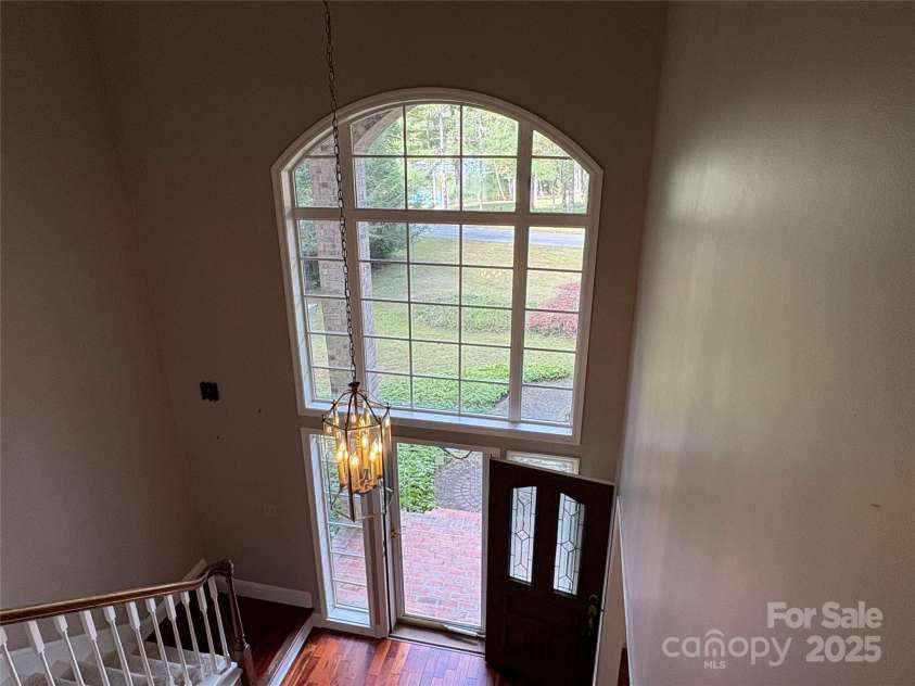 27 Mountain Lake Drive, Hendersonville, NC 28739.  MLS# CAR4295257, YatesRealty ID 794. 