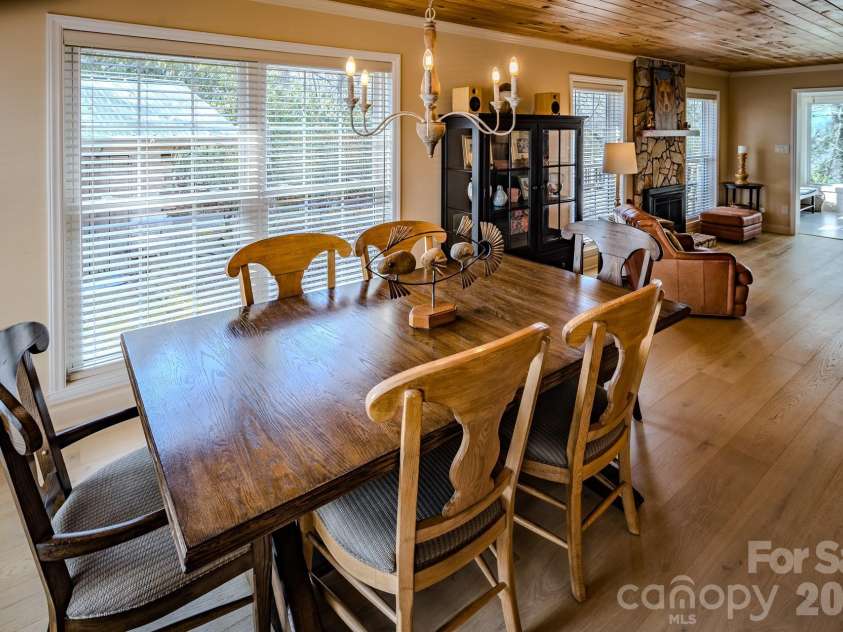 117 Hickory Lane, Newland, NC 28657.  MLS# CAR4361948, YatesRealty ID 7940. 