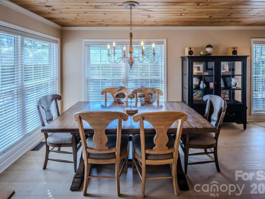 117 Hickory Lane, Newland, NC 28657.  MLS# CAR4361948, YatesRealty ID 7940. 