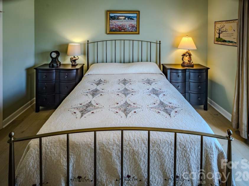 117 Hickory Lane, Newland, NC 28657.  MLS# CAR4361948, YatesRealty ID 7940. 