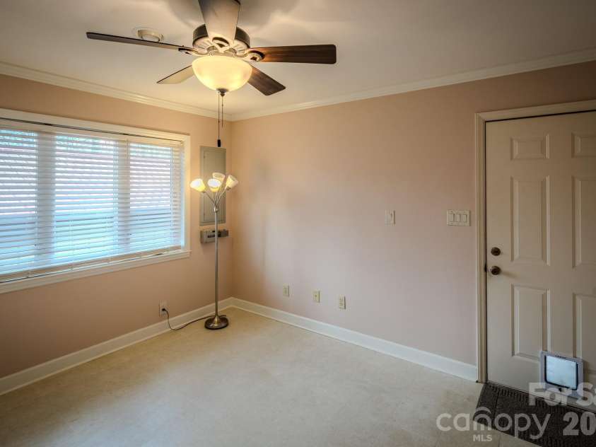 117 Hickory Lane, Newland, NC 28657.  MLS# CAR4361948, YatesRealty ID 7940. Multi-purpose room for hobbies, mud room or extra sleeping.