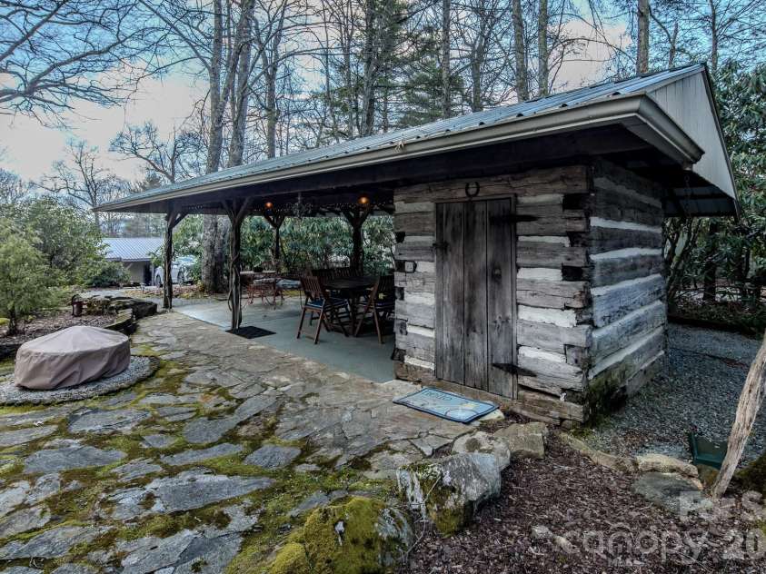 117 Hickory Lane, Newland, NC 28657.  MLS# CAR4361948, YatesRealty ID 7940. Nostalgic shed