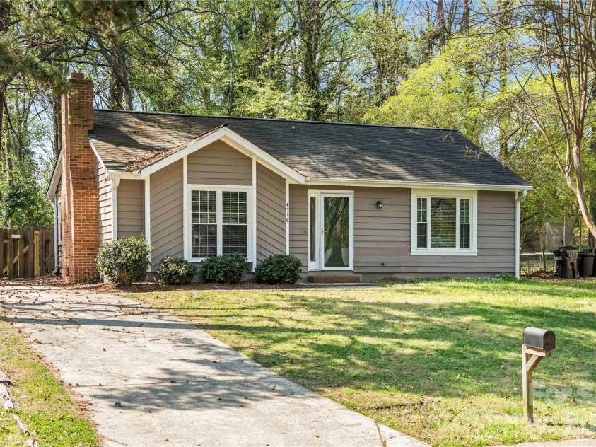 4518 Nicks Tavern Road, Charlotte, NC 28215.  MLS# CAR4362807, YatesRealty ID 7942. 