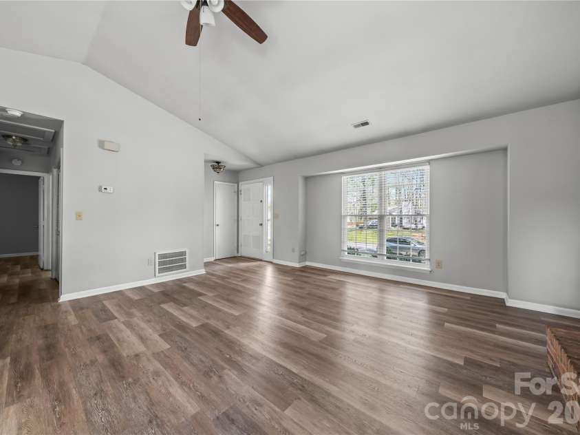 4518 Nicks Tavern Road, Charlotte, NC 28215.  MLS# CAR4362807, YatesRealty ID 7942. 