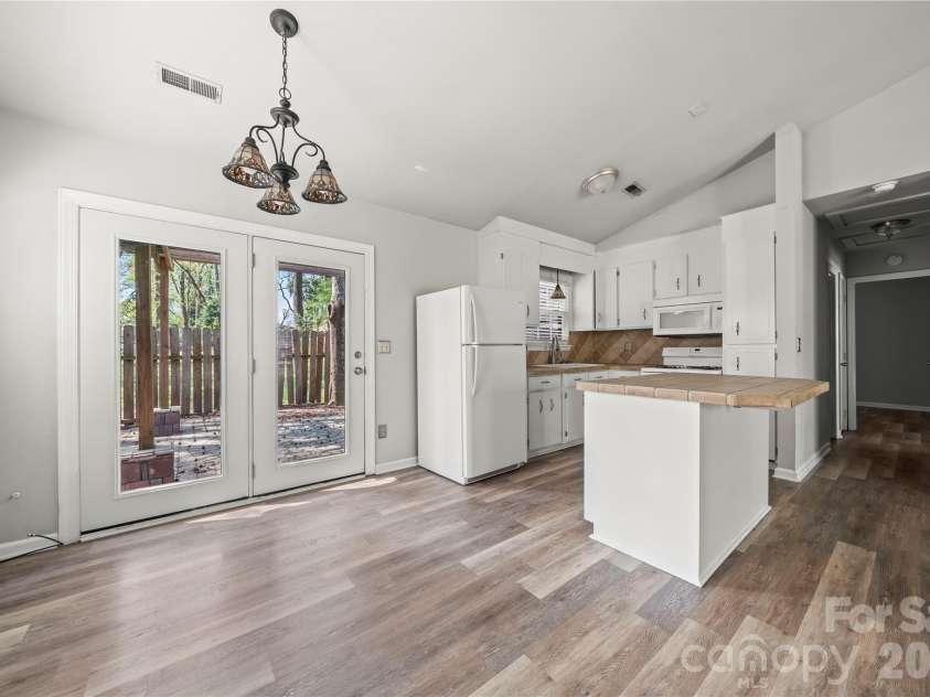 4518 Nicks Tavern Road, Charlotte, NC 28215.  MLS# CAR4362807, YatesRealty ID 7942. 