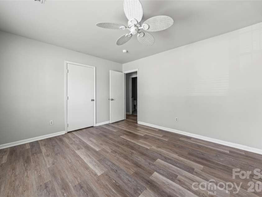 4518 Nicks Tavern Road, Charlotte, NC 28215.  MLS# CAR4362807, YatesRealty ID 7942. 