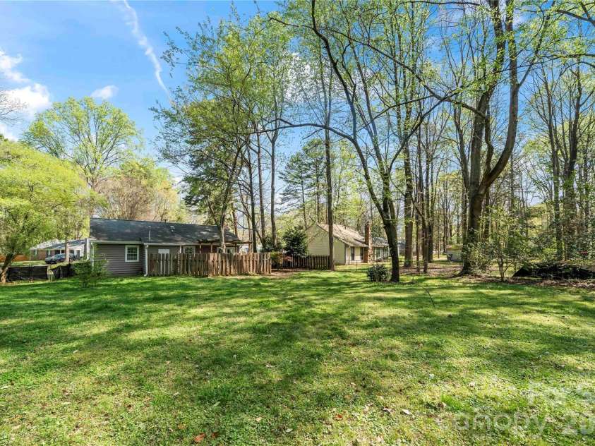 4518 Nicks Tavern Road, Charlotte, NC 28215.  MLS# CAR4362807, YatesRealty ID 7942. 