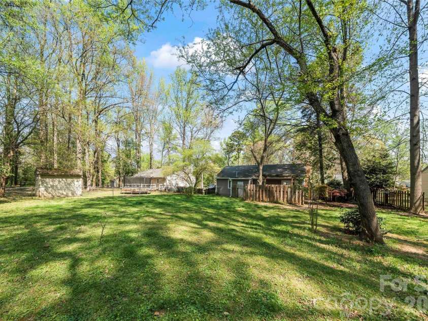4518 Nicks Tavern Road, Charlotte, NC 28215.  MLS# CAR4362807, YatesRealty ID 7942. 