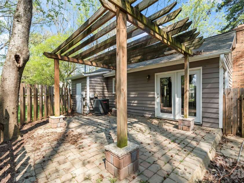 4518 Nicks Tavern Road, Charlotte, NC 28215.  MLS# CAR4362807, YatesRealty ID 7942. 