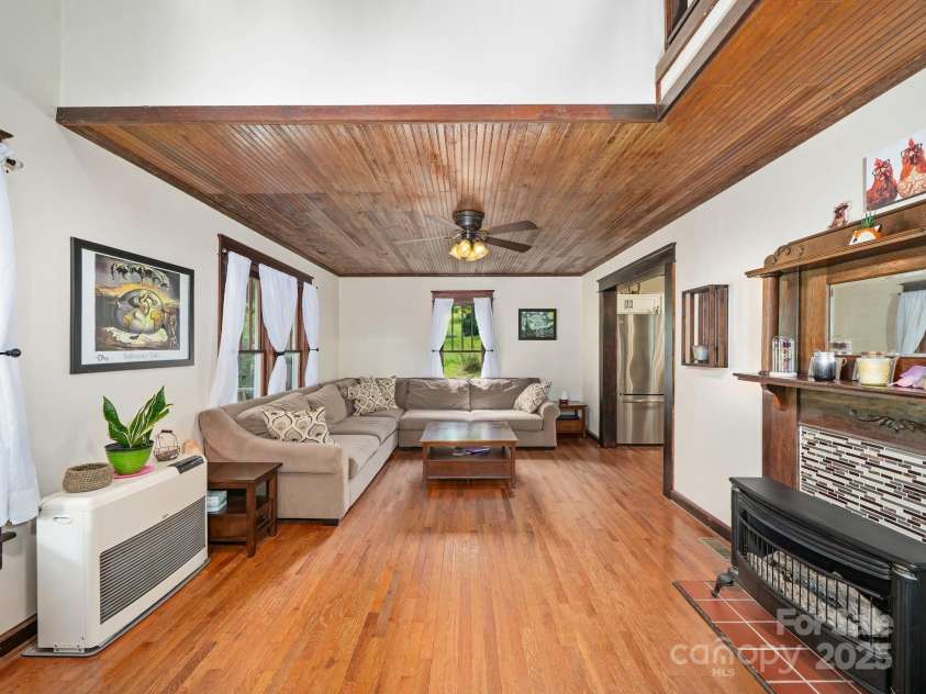 4685 NC Hwy 197 Highway, Green Mountain, NC 28740.  MLS# CAR4212711, YatesRealty ID 7942. 