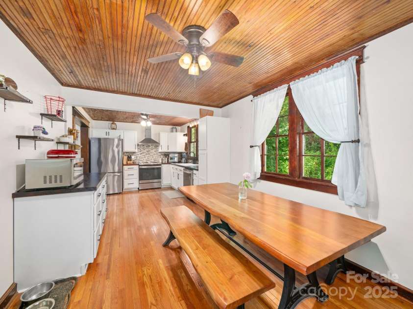 4685 NC Hwy 197 Highway, Green Mountain, NC 28740.  MLS# CAR4212711, YatesRealty ID 7942. 