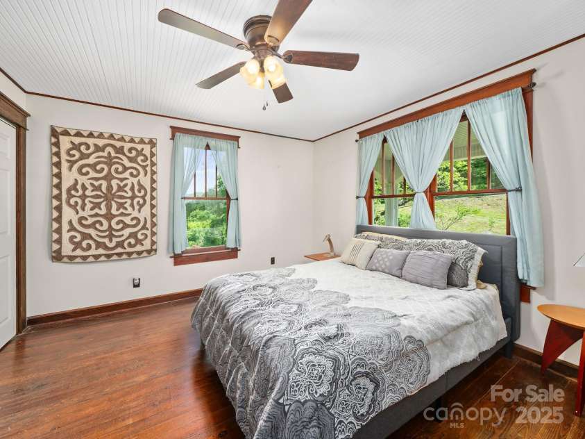 4685 NC Hwy 197 Highway, Green Mountain, NC 28740.  MLS# CAR4212711, YatesRealty ID 7942. 