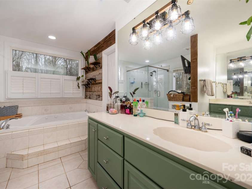 15215 Timberview Lane, Huntersville, NC 28078.  MLS# CAR4206089, YatesRealty ID 7943. 