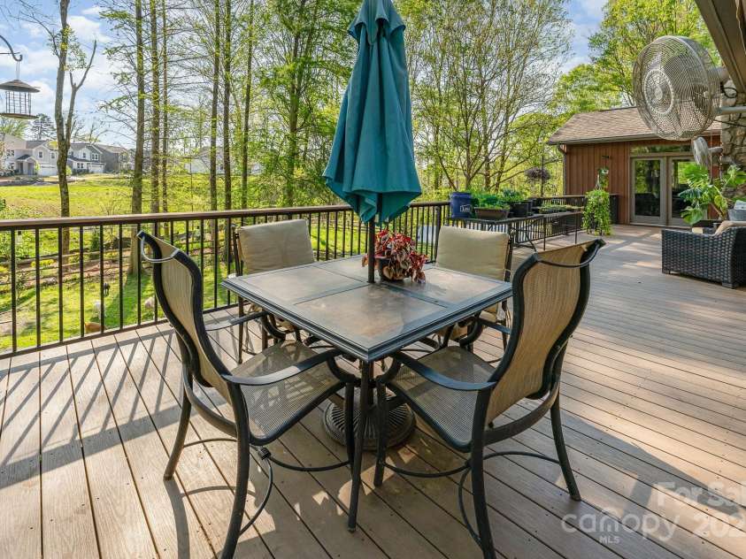 15215 Timberview Lane, Huntersville, NC 28078.  MLS# CAR4206089, YatesRealty ID 7943. 