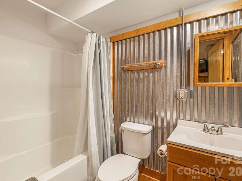 3245 Puncheon Fork Road, Mars Hill, NC 28754.  MLS# CAR4345903, YatesRealty ID 7943. 2nd Full Bathroom Lower Level