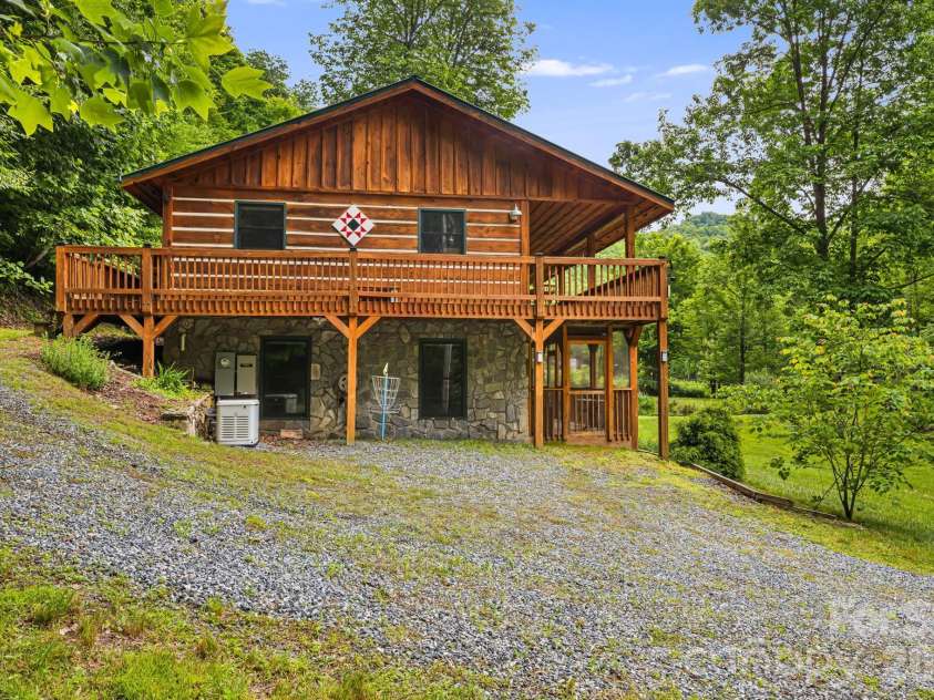 3245 Puncheon Fork Road, Mars Hill, NC 28754.  MLS# CAR4345903, YatesRealty ID 7943. Majestic Setting