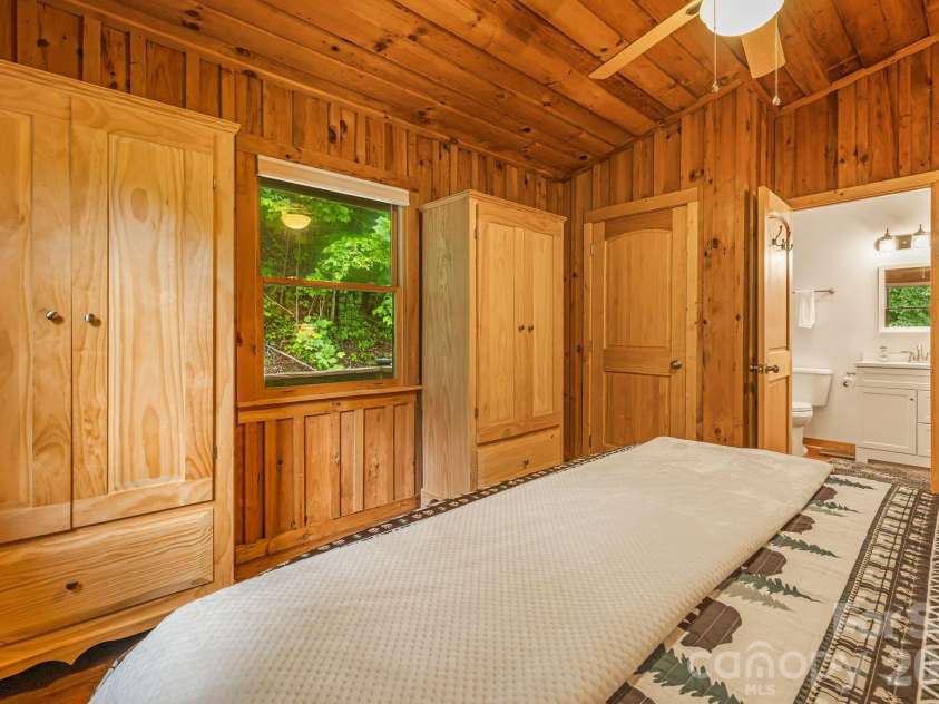 3245 Puncheon Fork Road, Mars Hill, NC 28754.  MLS# CAR4345903, YatesRealty ID 7943. Primary Main Level