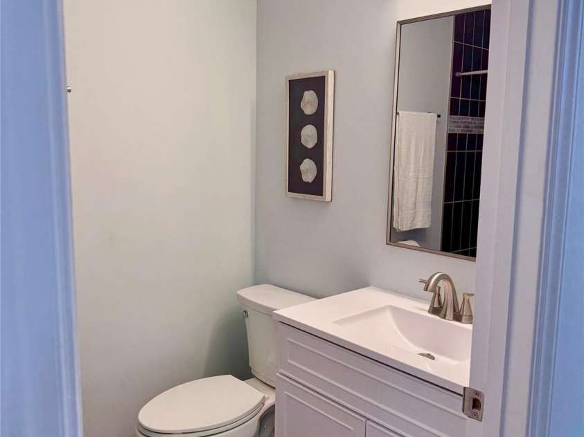 1649 Arlyn Circle, Charlotte, NC 28213.  MLS# CAR4355358, YatesRealty ID 7944. 
