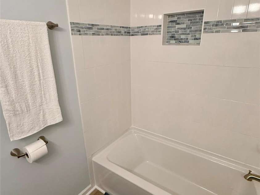 1649 Arlyn Circle, Charlotte, NC 28213.  MLS# CAR4355358, YatesRealty ID 7944. 