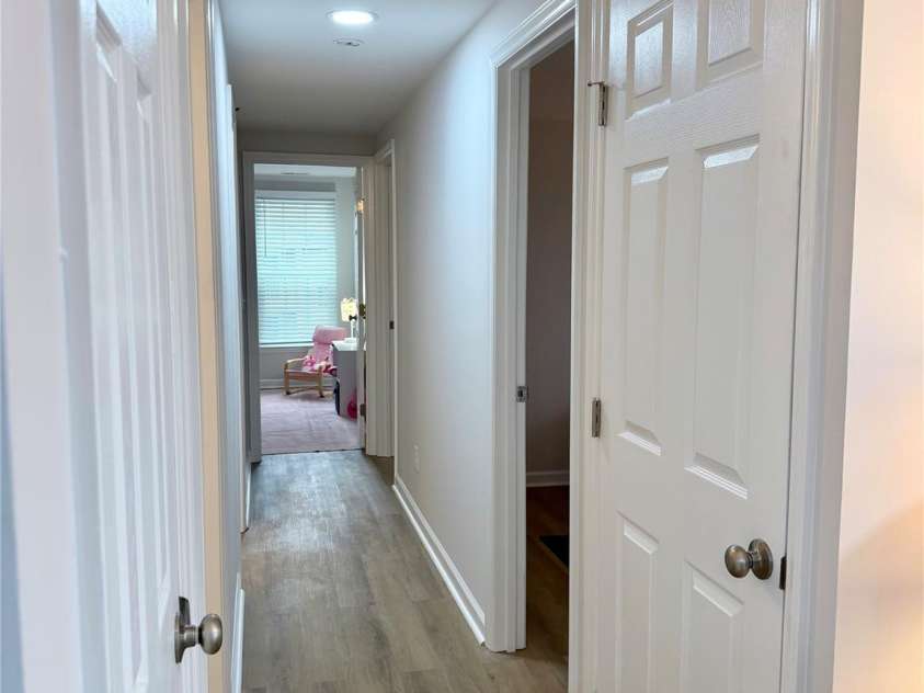 1649 Arlyn Circle, Charlotte, NC 28213.  MLS# CAR4355358, YatesRealty ID 7944. Hallway
