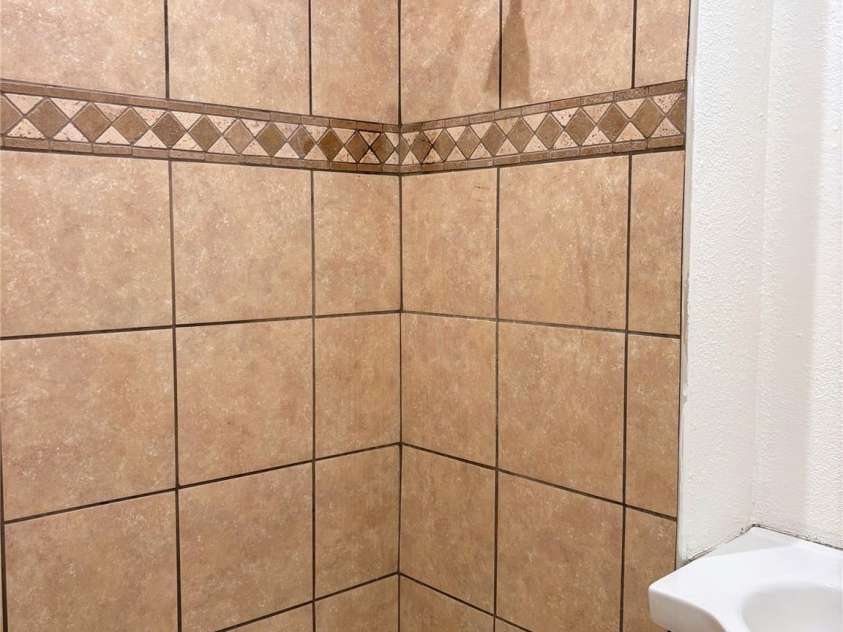 20 Cross Street, Marion, NC 28752.  MLS# CAR4249118, YatesRealty ID 7945. 