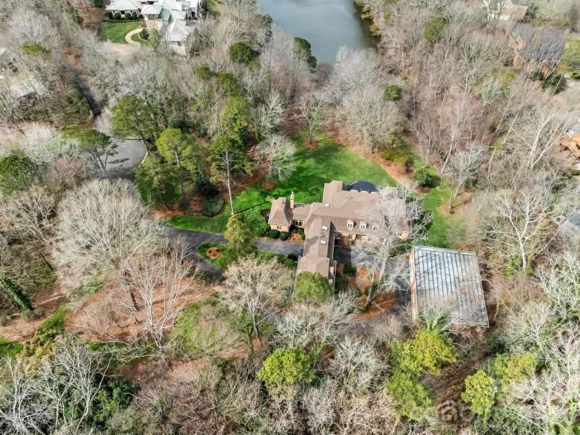 2750 Loch Lane, Charlotte, NC 28226.  MLS# CAR4335877, YatesRealty ID 7945. 