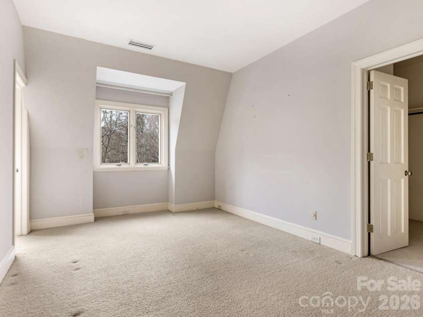 2750 Loch Lane, Charlotte, NC 28226.  MLS# CAR4335877, YatesRealty ID 7945. 