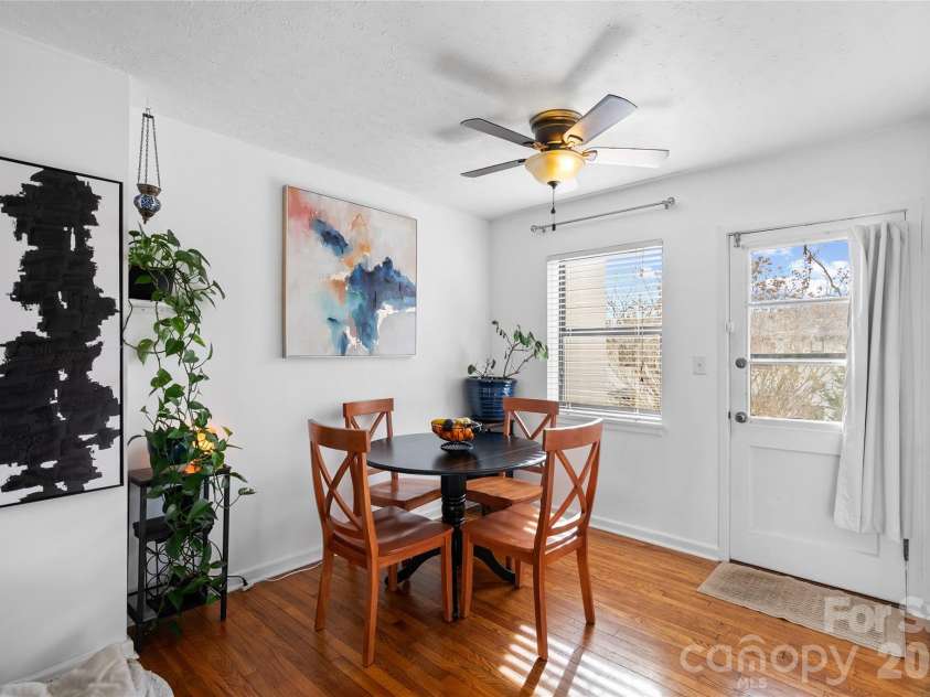 615 Biltmore Avenue, Asheville, NC 28803.  MLS# CAR4411921, YatesRealty ID 7946. 