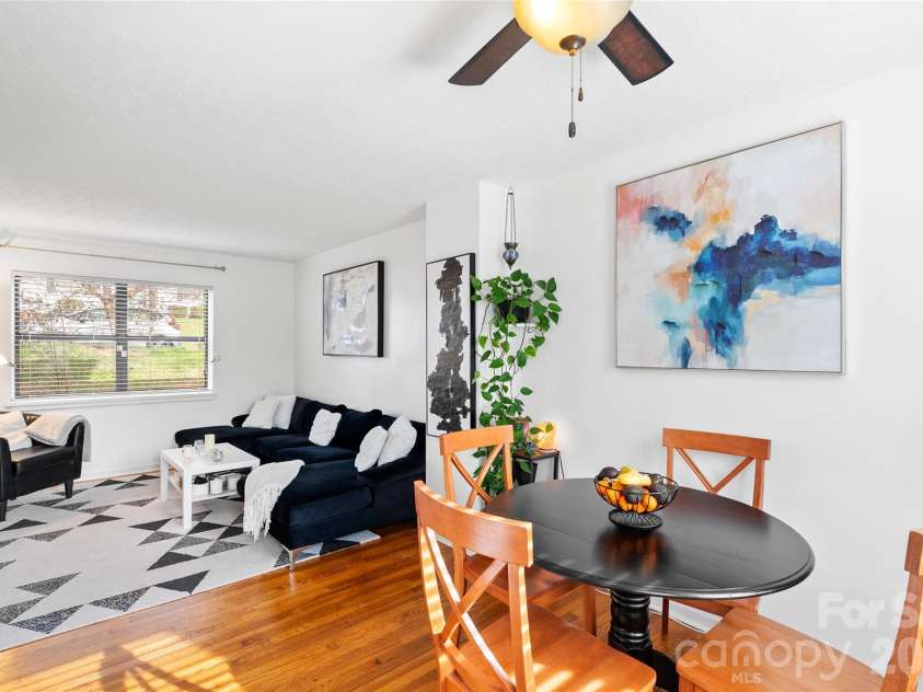 615 Biltmore Avenue, Asheville, NC 28803.  MLS# CAR4411921, YatesRealty ID 7946. 