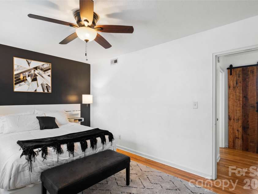 615 Biltmore Avenue, Asheville, NC 28803.  MLS# CAR4411921, YatesRealty ID 7946. 