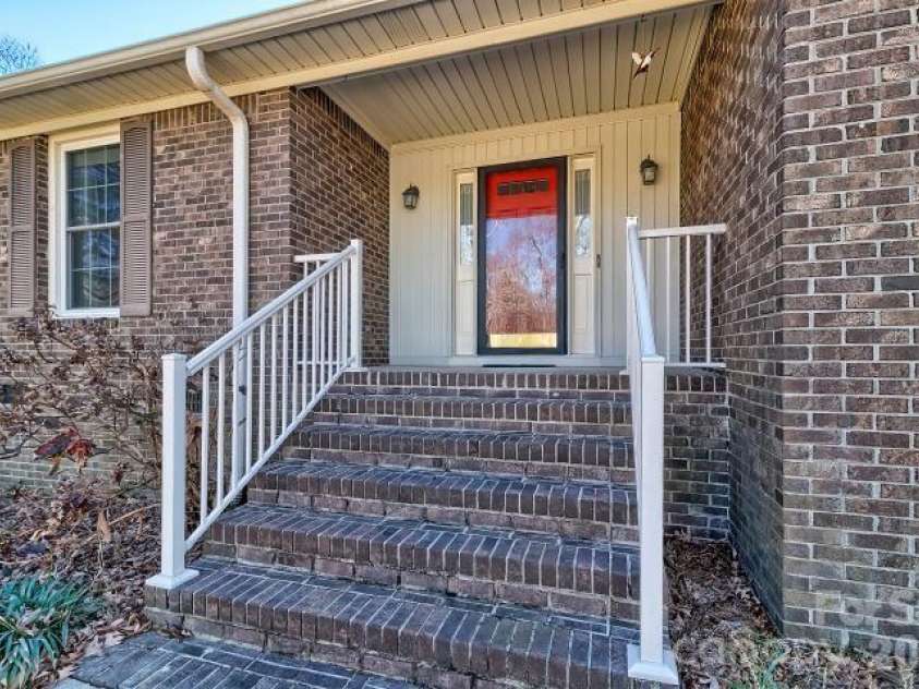 1139 Merribrook Lane, Lancaster, SC 29720.  MLS# CAR4334036, YatesRealty ID 7948. 