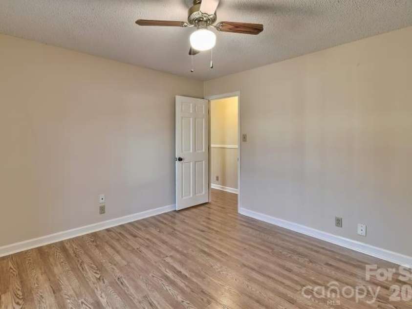 1139 Merribrook Lane, Lancaster, SC 29720.  MLS# CAR4334036, YatesRealty ID 7948. 