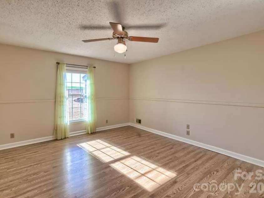 1139 Merribrook Lane, Lancaster, SC 29720.  MLS# CAR4334036, YatesRealty ID 7948. 