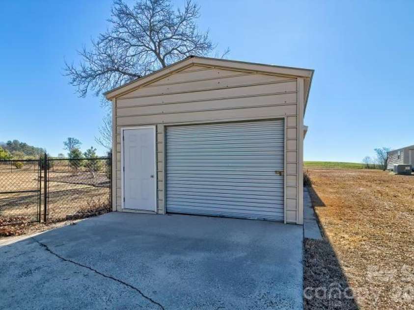 1139 Merribrook Lane, Lancaster, SC 29720.  MLS# CAR4334036, YatesRealty ID 7948. 