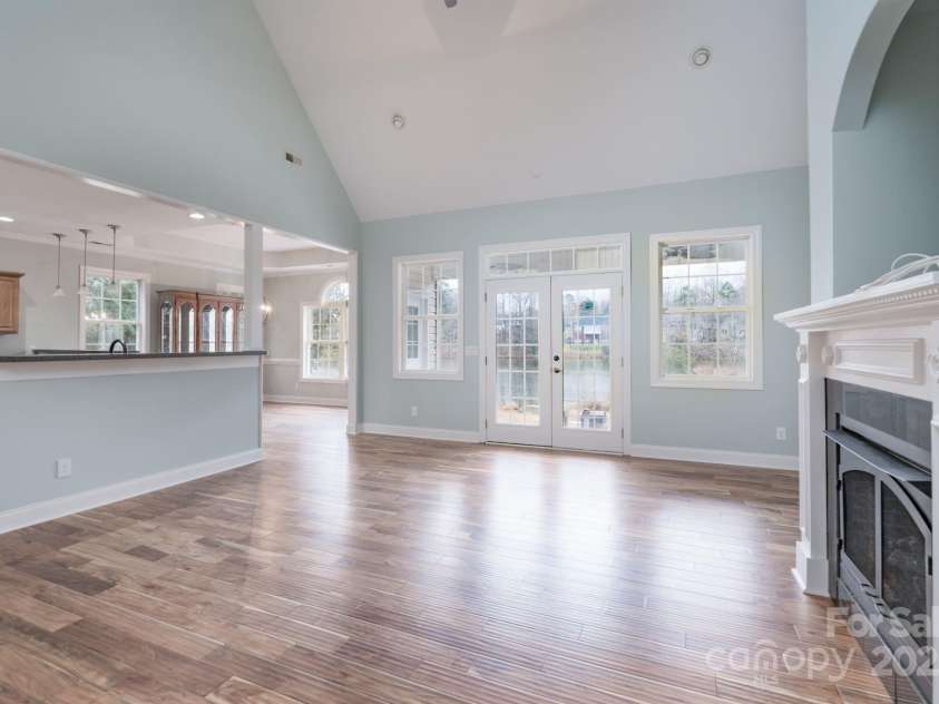 1750 Williamsburg Drive, Rock Hill, SC 29732.  MLS# CAR4221338, YatesRealty ID 7949. 