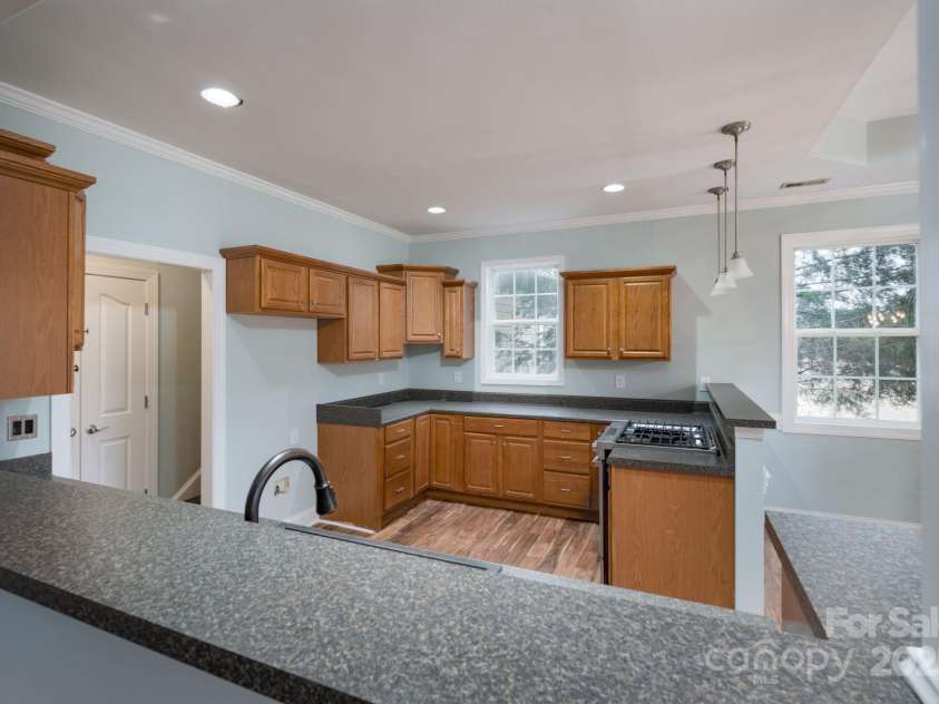 1750 Williamsburg Drive, Rock Hill, SC 29732.  MLS# CAR4221338, YatesRealty ID 7949. 