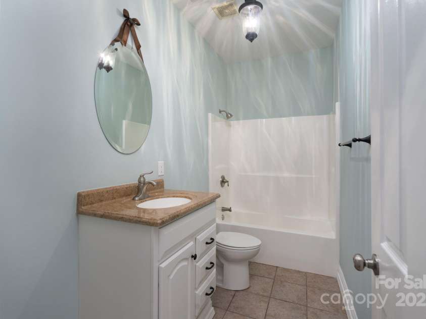 1750 Williamsburg Drive, Rock Hill, SC 29732.  MLS# CAR4221338, YatesRealty ID 7949. 