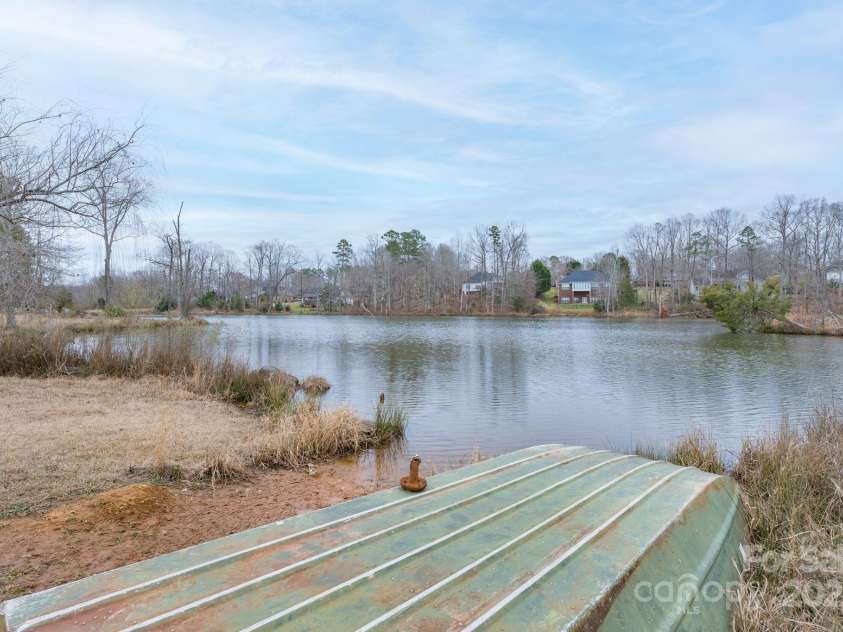 1750 Williamsburg Drive, Rock Hill, SC 29732.  MLS# CAR4221338, YatesRealty ID 7949. 