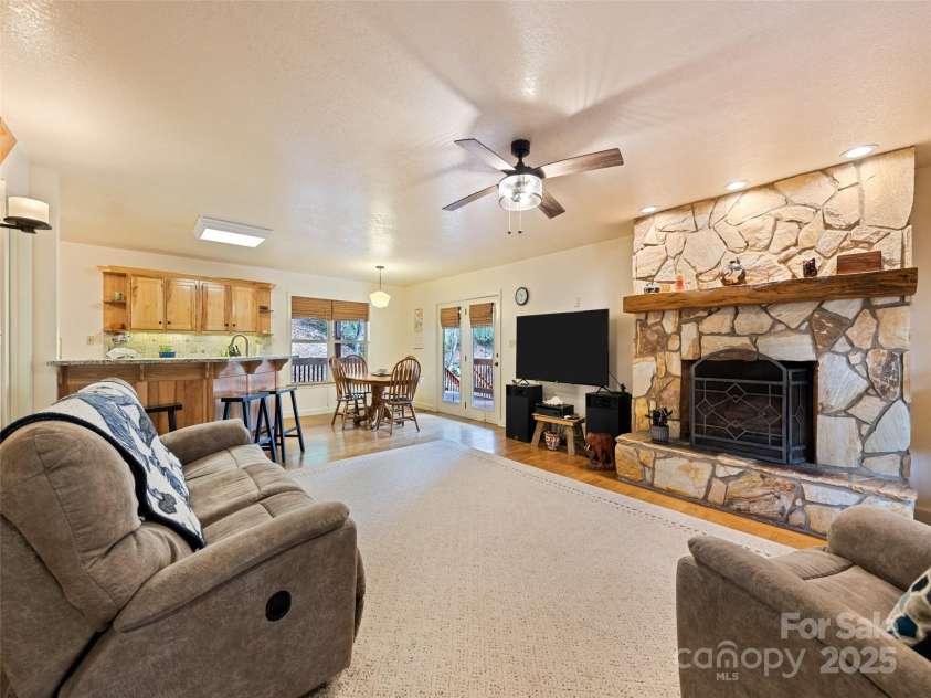 3975 Mountain Creek Road, Robbinsville, NC 28771.  MLS# CAR4329433, YatesRealty ID 7949. 