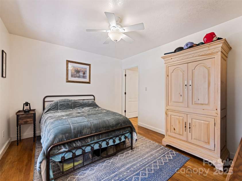 3975 Mountain Creek Road, Robbinsville, NC 28771.  MLS# CAR4329433, YatesRealty ID 7949. 