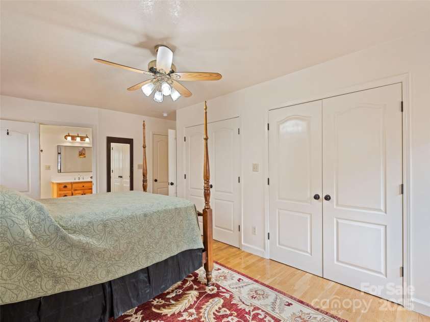 3975 Mountain Creek Road, Robbinsville, NC 28771.  MLS# CAR4329433, YatesRealty ID 7949. 