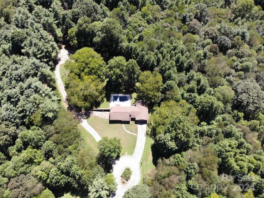 621 Cricket Drive, North Wilkesboro, NC 28659.  MLS# CAR4183166, YatesRealty ID 795. 