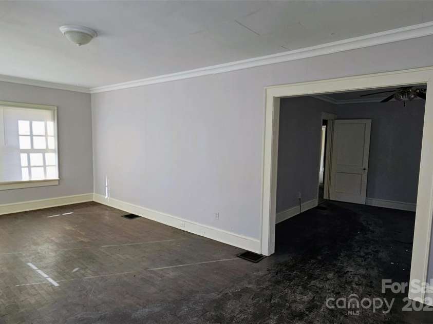 602 Graham Street, Shelby, NC 28150.  MLS# CAR4206127, YatesRealty ID 7950. 