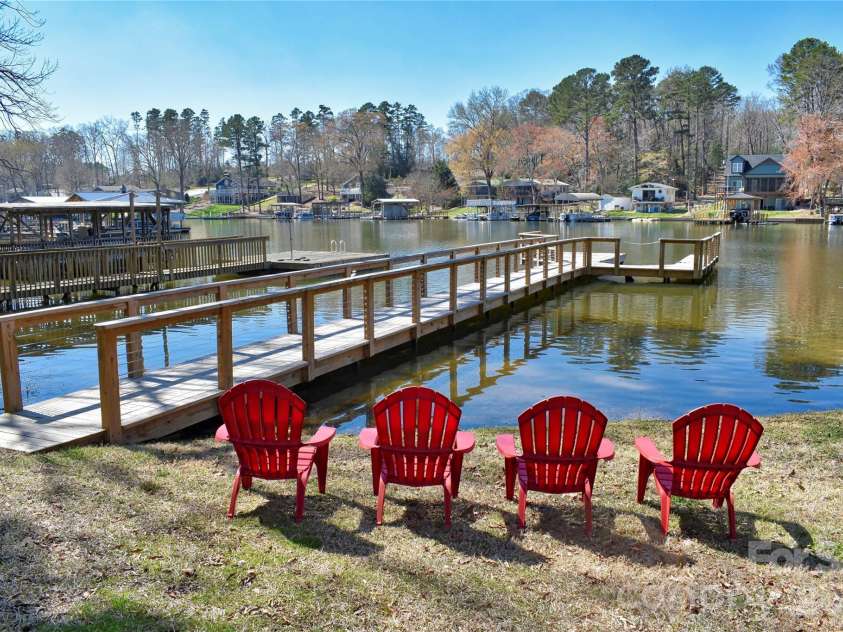 320 Pinehaven Drive, Badin Lake, NC 28127.  MLS# CAR4357128, YatesRealty ID 7951. 