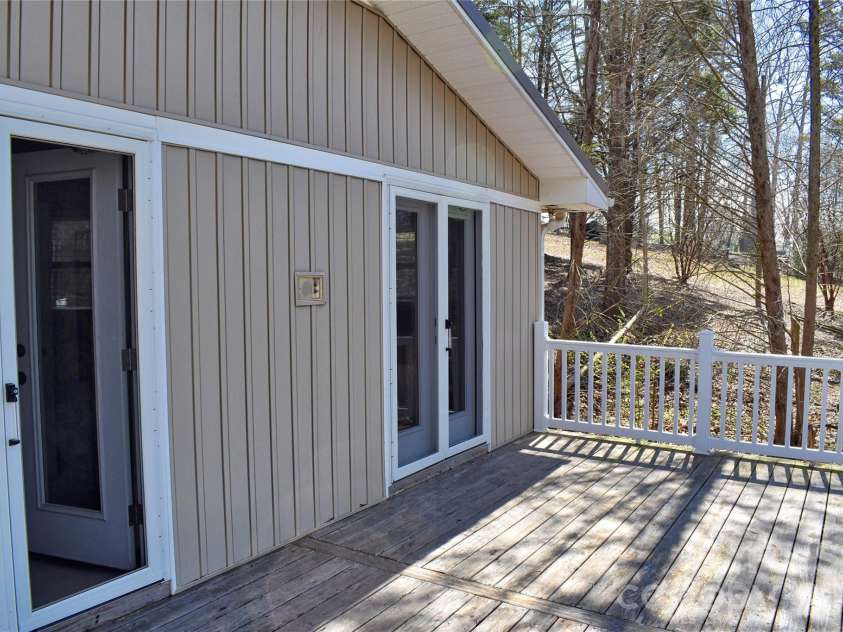320 Pinehaven Drive, Badin Lake, NC 28127.  MLS# CAR4357128, YatesRealty ID 7951. 