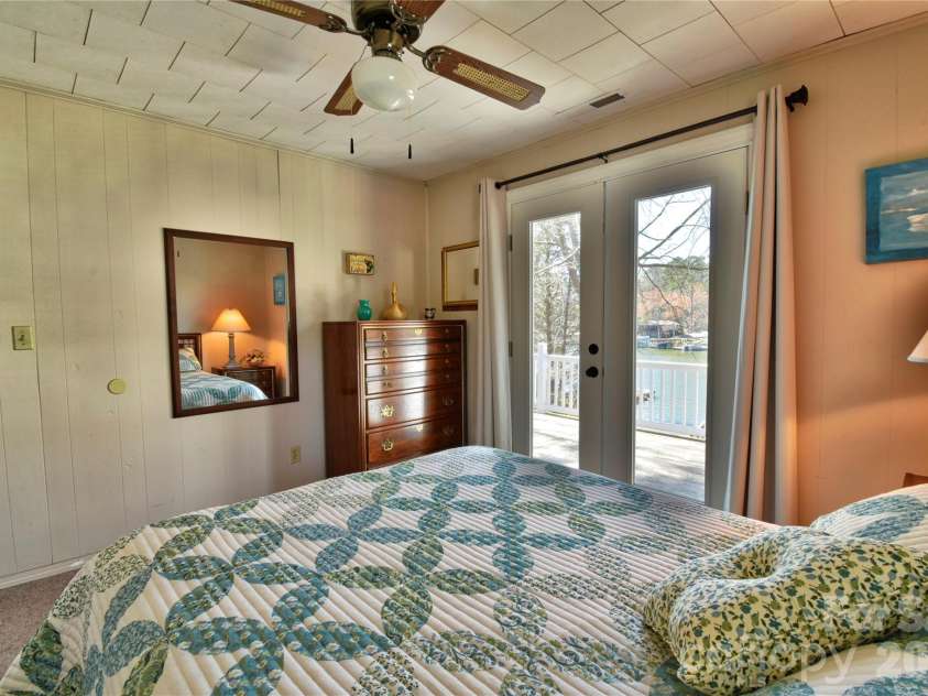 320 Pinehaven Drive, Badin Lake, NC 28127.  MLS# CAR4357128, YatesRealty ID 7951. 