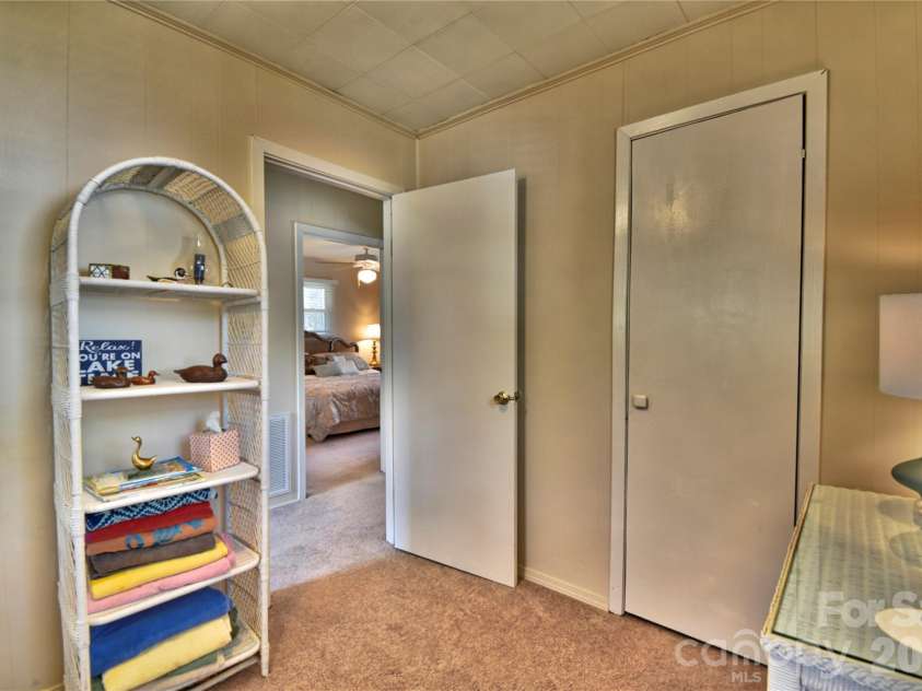 320 Pinehaven Drive, Badin Lake, NC 28127.  MLS# CAR4357128, YatesRealty ID 7951. 
