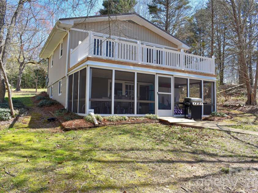 320 Pinehaven Drive, Badin Lake, NC 28127.  MLS# CAR4357128, YatesRealty ID 7951. 